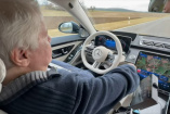 Neue Mercedes S-Klasse mit Handicap-Anpassung: Paravan macht‘s möglich: Hightech mit 4-Wegejoystick und Sekundärfunktionen auf Umwegen