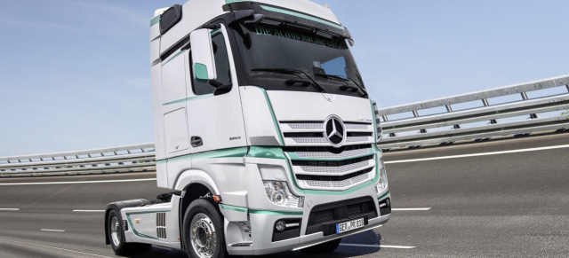 Mercedes-Benz Actros Racing Edition: Truckerträume:   Actros Racing Edition lässt Fahrerherzen höher schlagen 