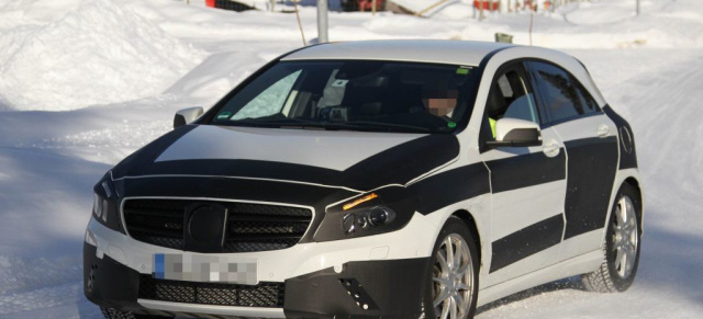 Erlkönig erwischt: Letzte Erlkönig-Bilder von Mercedes A-Klasse // mit Video!: Fotos der letzten Testfahrten vor der großen Premiere auf dem Autosalon in Genf
