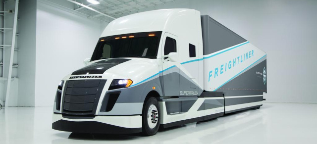 Daimler: Premiere für SuperTruck-Studie : Daimler Trucks belegt Technologieführerschaft durch SuperTruck-Studie mit extrem geringem Verbrauch