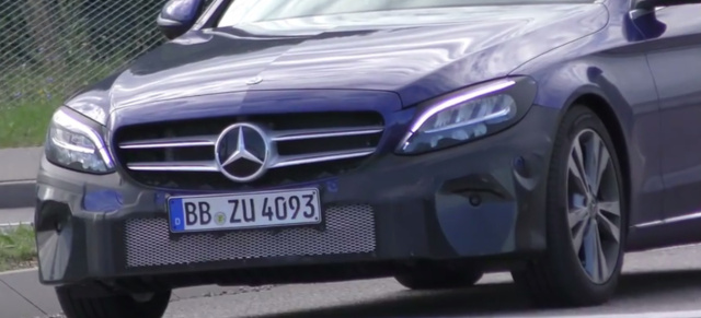Mercedes Erlkönig ewischt: Spy Shot Video: Mercedes C-Klasse MOPF mit Multibeam