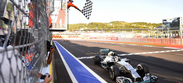 Historische Sternstunde: Mercedes-Benz ist Formel 1 Weltmeister: #W05LDCHAMPIONS: Doppelsieg von Hamilton und Rosberg sorgt vorab für Gewinn des Konstrukteurs-Titels