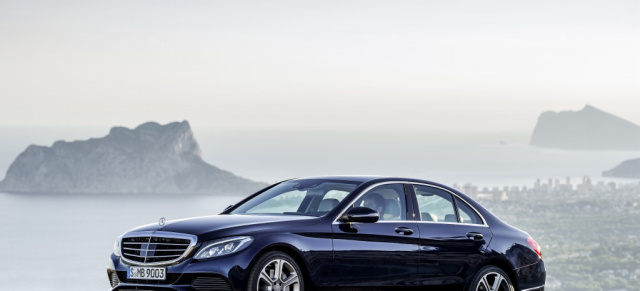 Die neue Mercedes-Benz C-Klasse: Modell - und Ausstattungsprogramm: Eine Klasse besser und höher - so präsentiert sich die neue C-Klasse von Mercedes-Benz