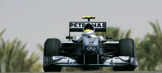 Ferrari Doppelsieg beim Formel 1 in Bahrain: 1. Formel 1 Lauf in Bahrain: Mercedes GP Petronas auf Platz 5 (Nico Rosberg) und 6 (Michael Schumacher)
