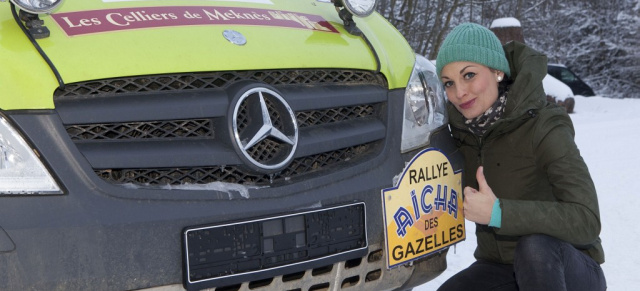 Aïcha des Gazelles 2013: Lina Van de Mars und Daimler-Mitarbeiterinnen gehen an den Start : TV-Moderation und Autoschrauberin Lina Van de Mars ist erstmals bei Wüsten-Rallye dabei