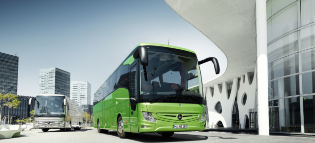 Mercedes-Benz Innovation: Active Brake Assist 4: Weltpremiere: erster aktiver Notbremsassistent mit Fußgängererkennung für Daimler Reisebusse 