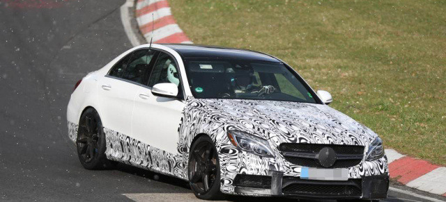 Erkönig erwischt: Mercedes C63 AMG auf dem Nürburgring: Aktuelle Bilder von der neuen C-Klasse mit AMG DNA 