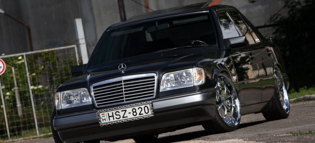 Ein glitzernder Straßenkreuzer: Der Mercedes-Benz W124 DUB Pimp Style