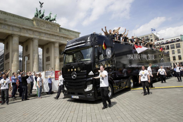 Mercedes benz lkw geschichte #7