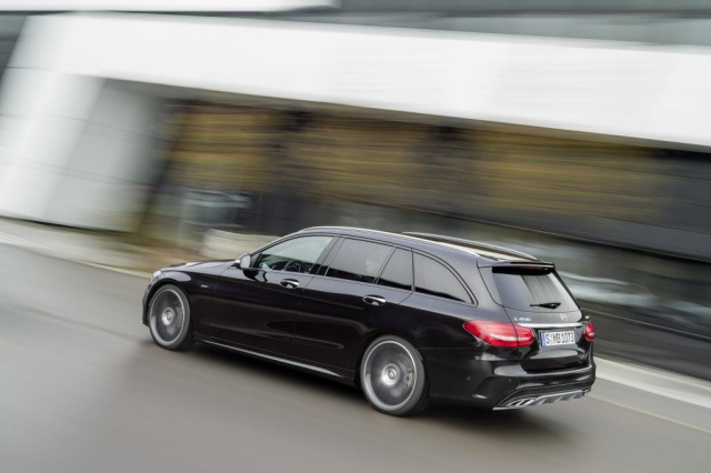 detroit premiere f 252 r mercedes c 450 amg 4matic mit 367 ps detroit premiere f 252 r mercedes c 450 amg 4matic mit 367 ps