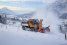 Unimog at work: Schneeschieben bei arktischen Temperaturen: Neuer Unimog U 430 räumt Schnee in Leogang im Salzburger Land