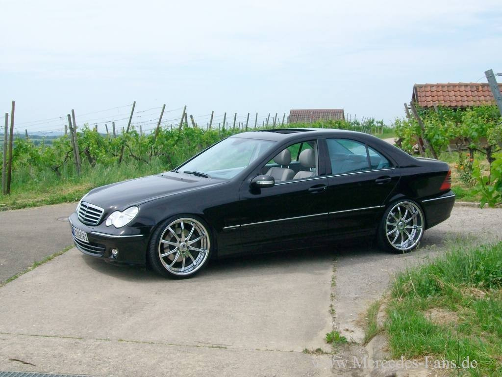 Hörsinnig gute CKlasse! Ein Mercedes C350 (W203) lässt