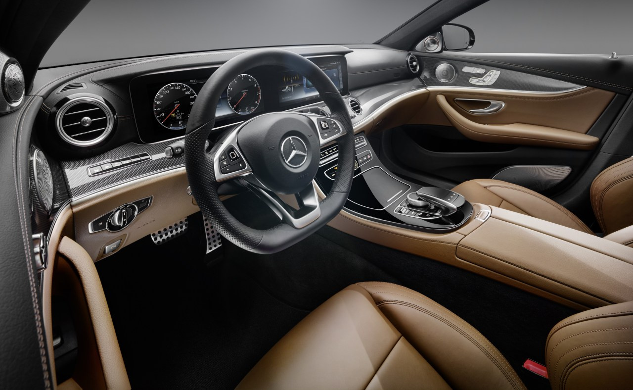 Vorschau: So schick wird die neue Mercedes-Benz E-Klasse 2016: Oberklasse  gemacht: Erste Einblicke ins neue Mercedes-Benz Klasse-Interieur -  Sternstunde - Mercedes-Fans - Das Magazin für Mercedes-Benz-Enthusiasten