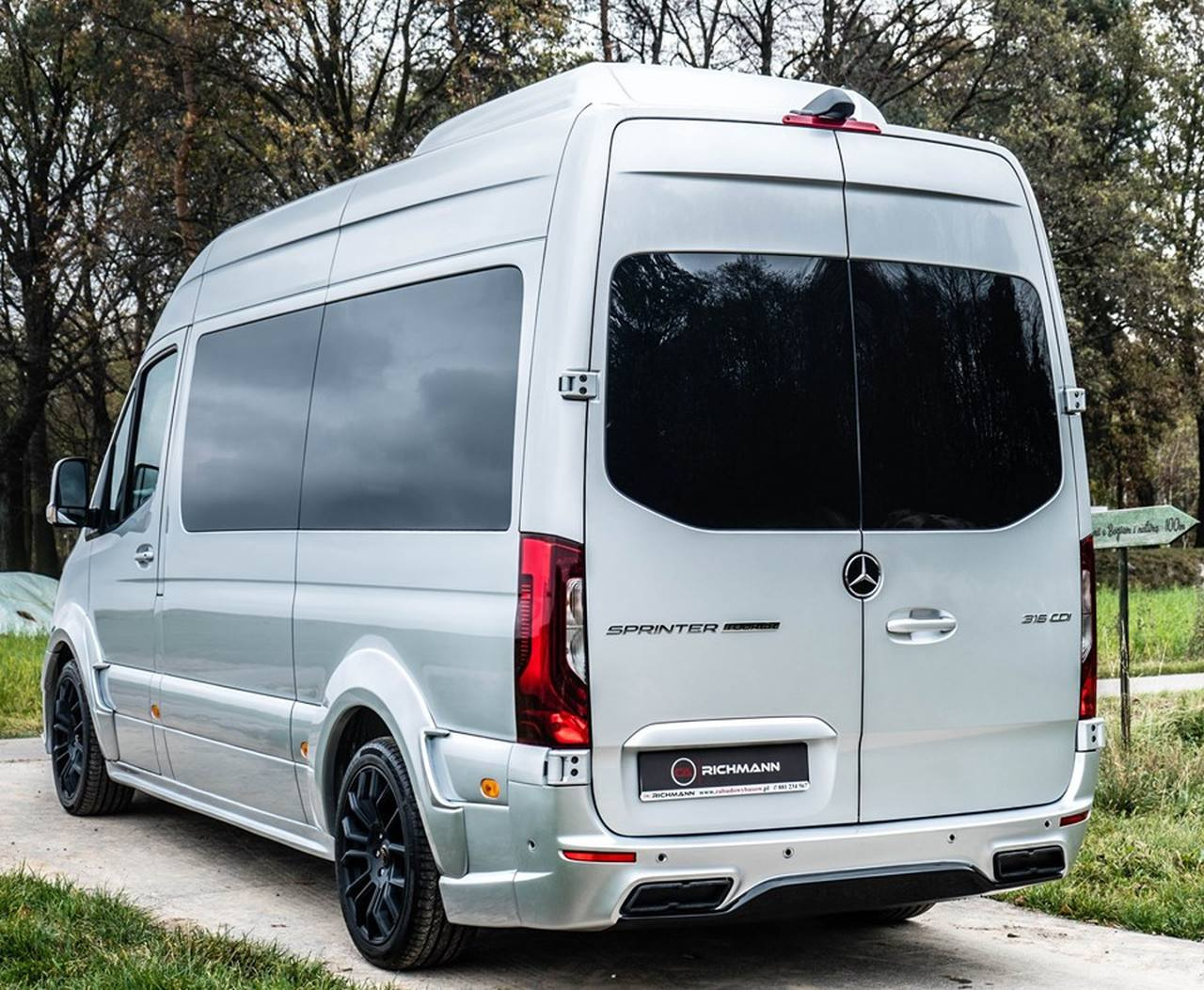 Mercedes-Benz Sprinter Tuning: Transporter-Chic: CA Richmann verbessert  innere und äußere Werte des Sprinter - Performance - Mercedes-Fans - Das  Magazin für Mercedes-Benz-Enthusiasten