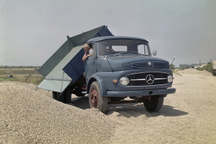 Welterfolg mit kurzer Haube: Vor 60 Jahren: Mercedes-Benz Lastwagen-Premiere  - Classic - Mercedes-Fans - Das Magazin für Mercedes-Benz-Enthusiasten