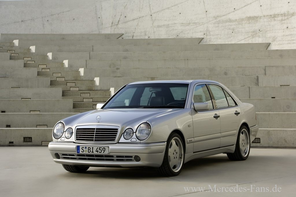 MercedesBenz Baureihen W 210 (19952003) Der