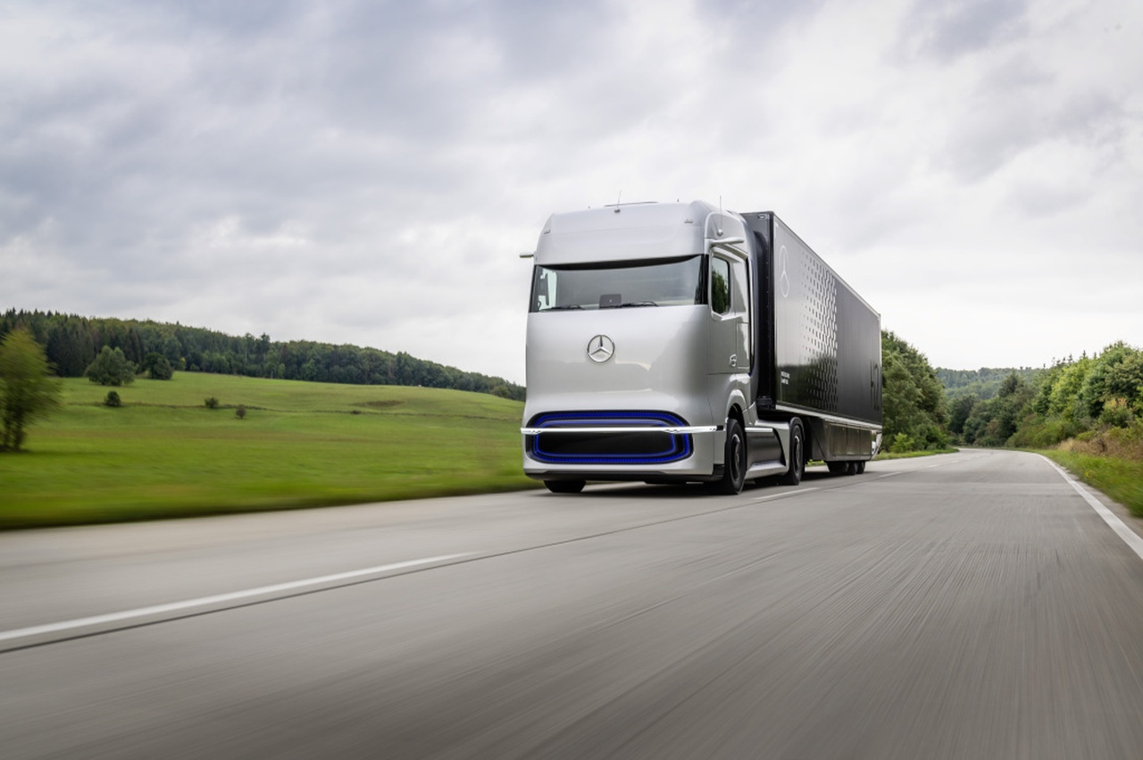 Mercedes Benz Brennstoffzellen Konzept Lkw Genh2 Fotostrecke