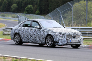 Mercedes Benz C Klasse Erlkonig Inside W206 Spy Shot Blick