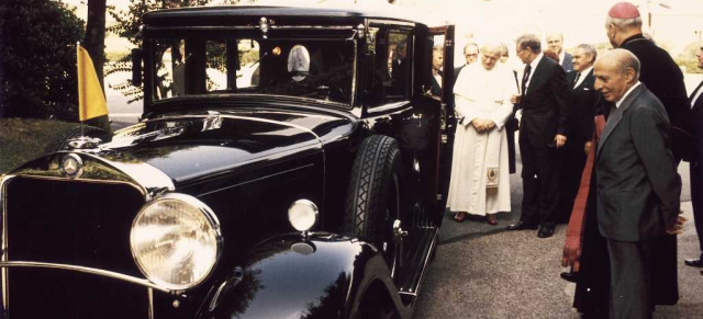 "Wir fahrn Papst": Heiligs Blechle! : Seit 80 Jahren liefert Mercedes-Benz "Dienstwagen" an den Papst