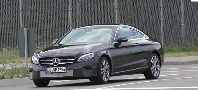 Mercedes-Erlkönig erwischt: Star Spy Shot-Videos: Mercedes Erlkönig C-Klasse & Coupé Facelift