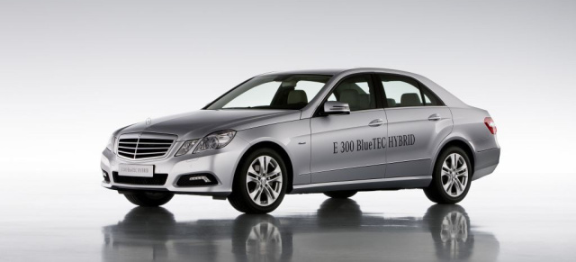 Sauber und effizient:  Mercedes E 300 BlueTec HYBRID kommt 2011 auf den Markt : Der  E 300 BlueTEC HYBRID vereint extrem hohe Diesel Effizienz mit  niedriger CO2- Emmission 