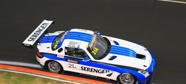 SLS GT3: Neue Rennsporterfolge: Zweiter Platz für den Mercedes-Benz SLS AMG GT3 beim 12-Stunden-Rennen von Bathurst/Australien