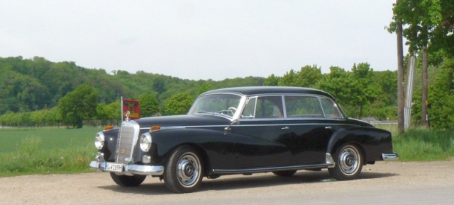 Der Mercedes-Benz 300 d Adenauer  der Mercedes-Benz des ersten Bundeskanzlers  - Stargast beim MVC Jahrestreffen: Staatskarosse mit Stern: 1957 Mercedes-Benz 300d Adenauer (W 189) 