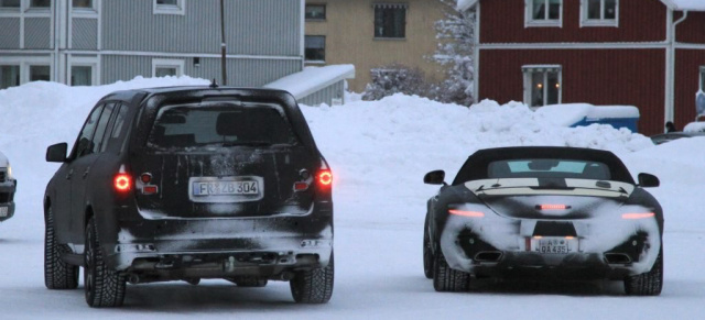 GL und SLS Roadster Erlkönige: Zwei  Mercedes Spuren im Schnee: AMG testet  bei SLS Roadster und GL die Fahreigenschaften auf Eis und Schnee

