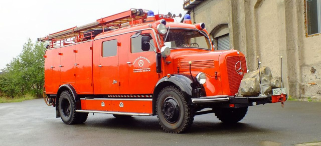 Ehemaliges Löschgruppenfahrzeug der Freiwilligen Feuerwehr Plochingen: Historische Feuerwehr: 1957 Daimler-Benz LF 311 LF 16-TS