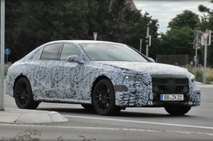 Mercedes-Erlkönig-Video-Premiere: Spy-Video: Erste bewegte Bilder von der E-Klasse W214