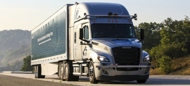 Daimler Trucks und automatisiertes Fahren: Level 4 wird erprobt: Daimler Trucks bringt ersten hochautomatisierten Lkw auf die Straße