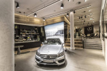 Es ist für dich: Erster Mercedes me Store in Hamburg eröffnet: Mercedes City Store für interaktives Marken- und Produkterlebnis