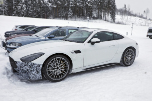 Spy Shot: Mercedes-AMG GT 43