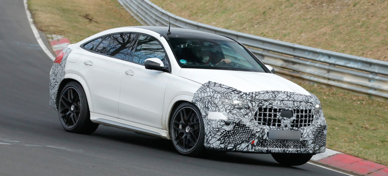 Mit V8? Mercedes-AMG Erlkönige erwischt: Spy-Shot-Duo: Mercedes-AMG GLE 53 Coupé und GLE 63 Coupé