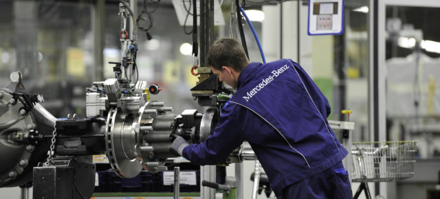 Mercedes-Benz-Achsenwerk Kassel: Droht auch hier ein Kahlschlag?: Betriebsrat befürchtet einen massiven Stellenabbau