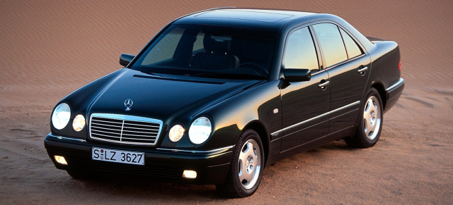 Augenquartett: Der W210 war ein Sprung in ein neues Zeitalter: Auf dem Weg zum Klassiker: Die Mercedes-Benz E-Klasse (W210) wird 25 Jahre