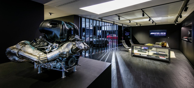 Mercedes-AMG eröffnet neue Auslieferungshalle in  Affalterbach: „Unboxing your Star“