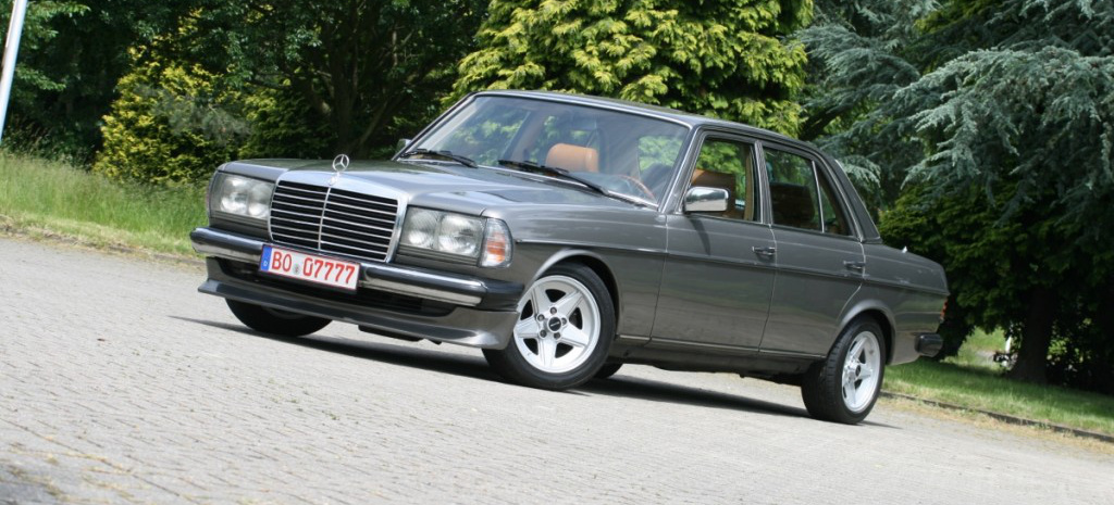 Nicht Des Schusters Schuhe 1984er Mercedes Benz 230e W123 Klassischer 123er Mit Zeitgenossischem Tuning Und Updates Classic Mercedes Fans Das Magazin Fur Mercedes Benz Enthusiasten