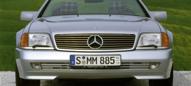 Mercedes-Benz Baureihen: Luftige Legende: 25 Jahre SL-Baureihe R 129: Die vierte Mercedes SL-Generation (R 129) feiert ihren 20. Geburtstag 