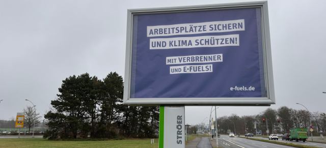 Kritik am Verbrennerverbot: UNITI-Aktion: „Arbeitsplätze sichern und Klima schützen! Mit Verbrenner und E-Fuels!“