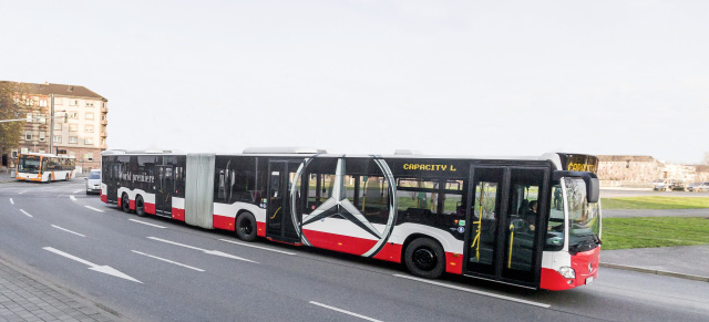 Mercedes-Benz Bus XXL: Premiere für Mercedes-Benz CapaCity L : Der neue  Mercedes-Benz CapaCity  L ist der längste Stadtbus mit einem Gelenk in  Europa