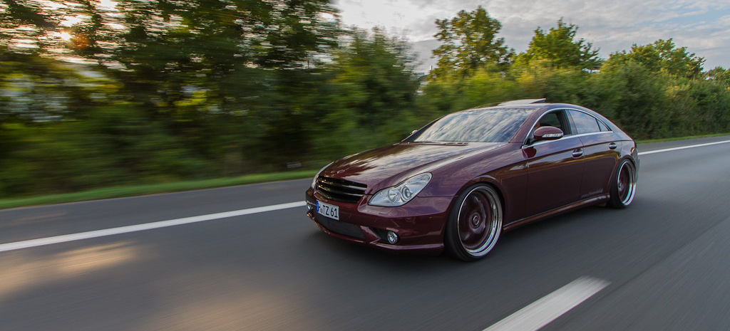 Mercedes Cls 55 Amg Jenseits Von Gut Und Bose Edel Flach Und Pfeilschnell Reichte Dem Besitzer Nicht Auto Der Woche Mercedes Fans Das Magazin Fur Mercedes Benz Enthusiasten