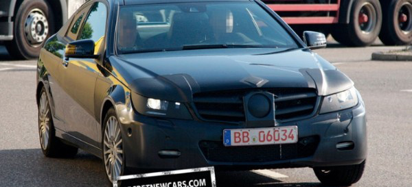 Erwischt: Mercedes C-Klasse Coupé n: Die niederländische Website www.secretnewcars.com zeigt erste Bilder