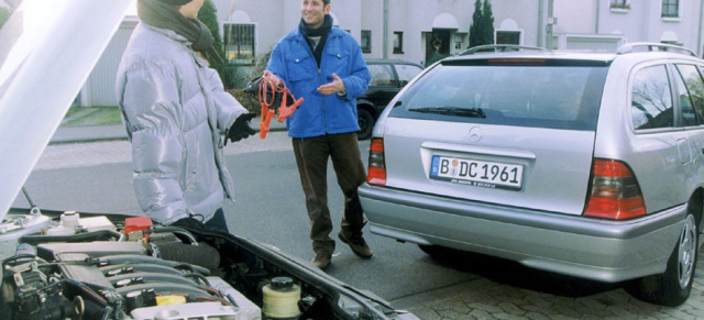 Wenn die Batterie schlappmacht - Starthilfe 1x1: So überbrückt man richtig!