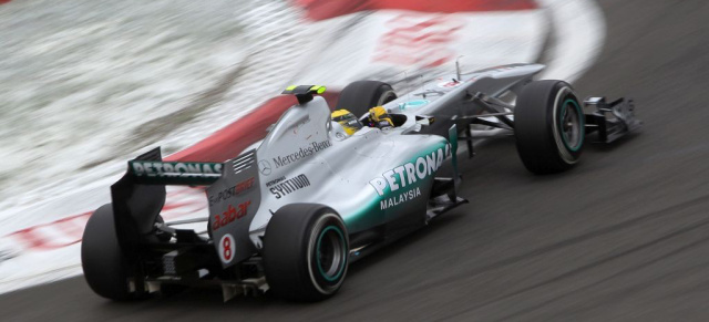 Formel 1: Hamilton gewinnt am Nürburgring: Deutsche Piloten beim Heimspiel ohne Glück: Vettel Vierter, Sutil wird Sechster, Rosberg und Schumacher auf Sieben und Acht