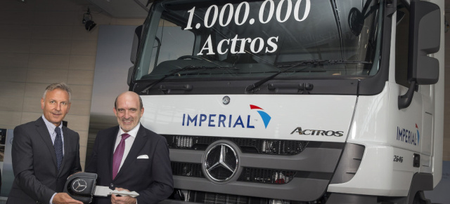 Mercedes Actros:  Jubiläum im Mercedes-Benz Werk Wörth: Neuer Meilenstein in Wörth erreicht: ein-millionster Actros übergeben