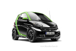 Das doppelte E-Flottchen: BRABUS  setzt in Genf smart 2 x unter Strom: BRABUS smart electric drive und smart BRABUS ebike feiern auf dem Genfer Autosalon Premiere
 

