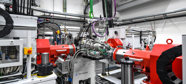 ZF erweitert Kapazitäten für Forschung und Entwicklung in Friedrichshafen: Neues Prüfzentrum für Antriebstechnologien