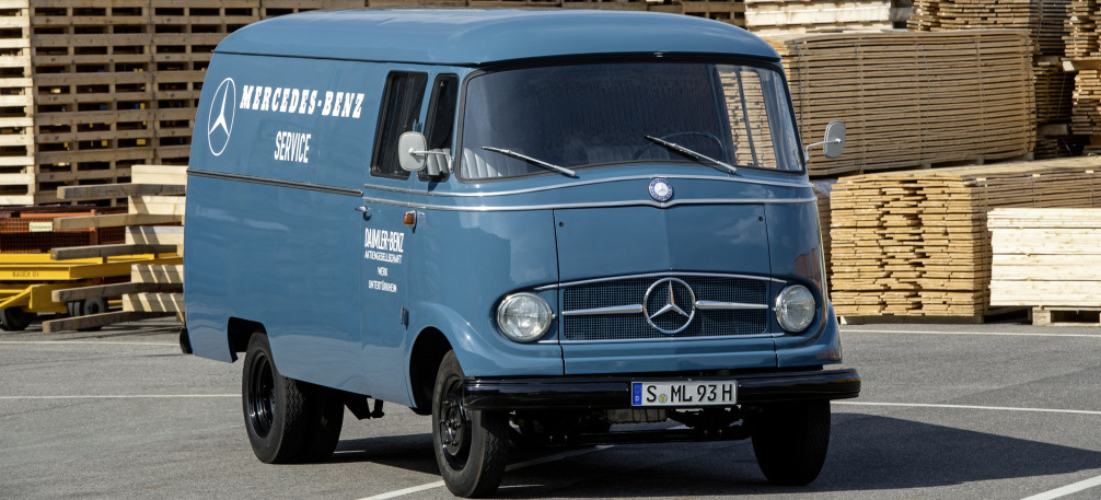 Vom Kutschbock Im Freien Zum Klimatisierten Multimedia Cockpit Die Geschichte Der Transporter Cockpits Bei Mercedes Benz Vans Classic Mercedes Fans Das Magazin Fur Mercedes Benz Enthusiasten