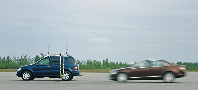 Vor 25 Jahren:  Mercedes-Benz Bremsassistent BAS wird vorgestellt: Voller Bremsdruck